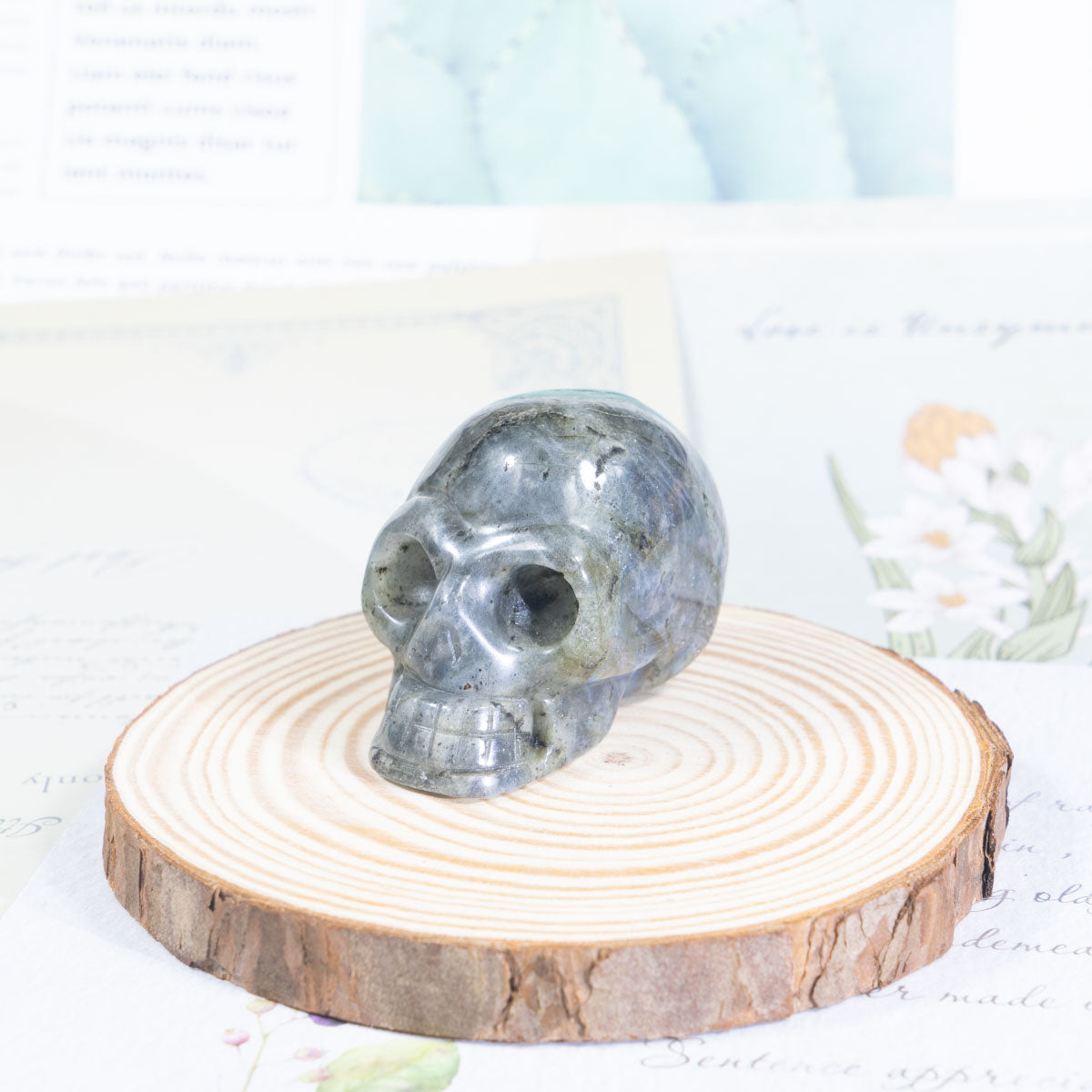 2-Zoll-Labradorit-Schädel in loser Schüttung