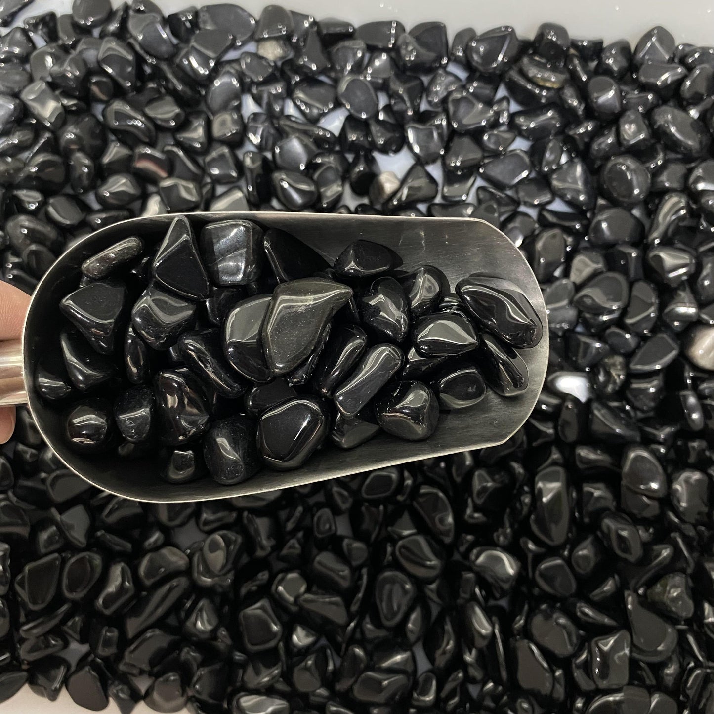 Piedras trituradas de obsidiana negra de 1,5 a 2,5 cm a granel