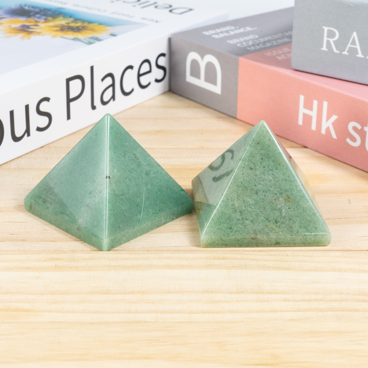 4 cm große Pyramide aus grünem Aventurin in Großpackung