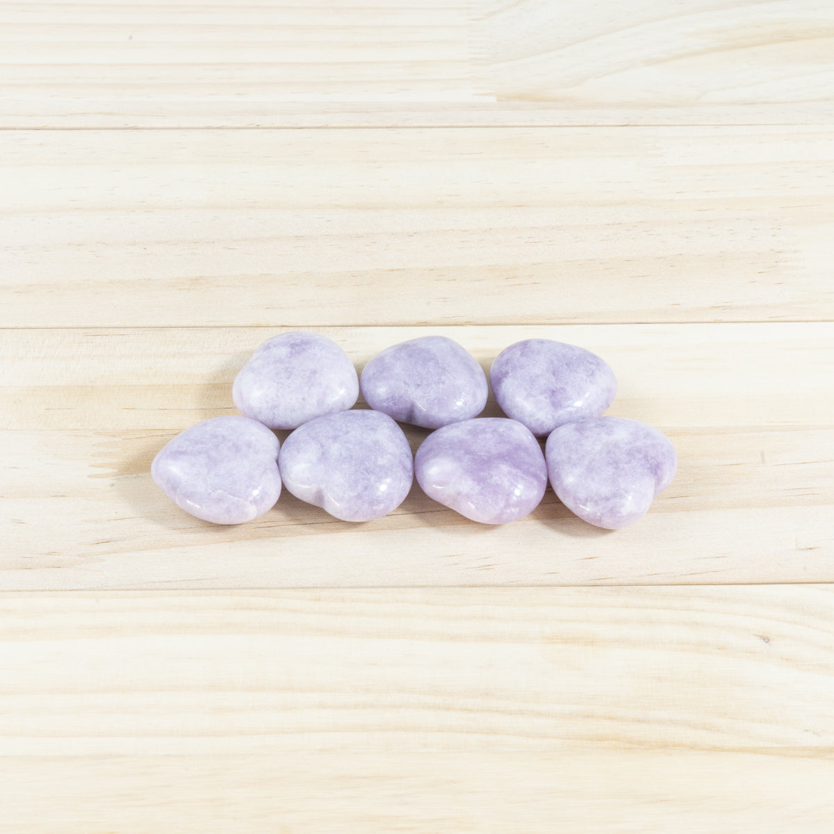 3 cm großes Lepidolit-Herz in loser Schüttung