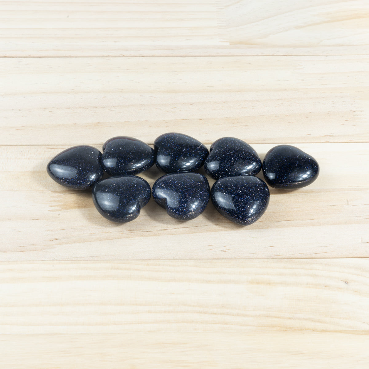 3 cm großes Herz aus blauem Sandstein in loser Schüttung