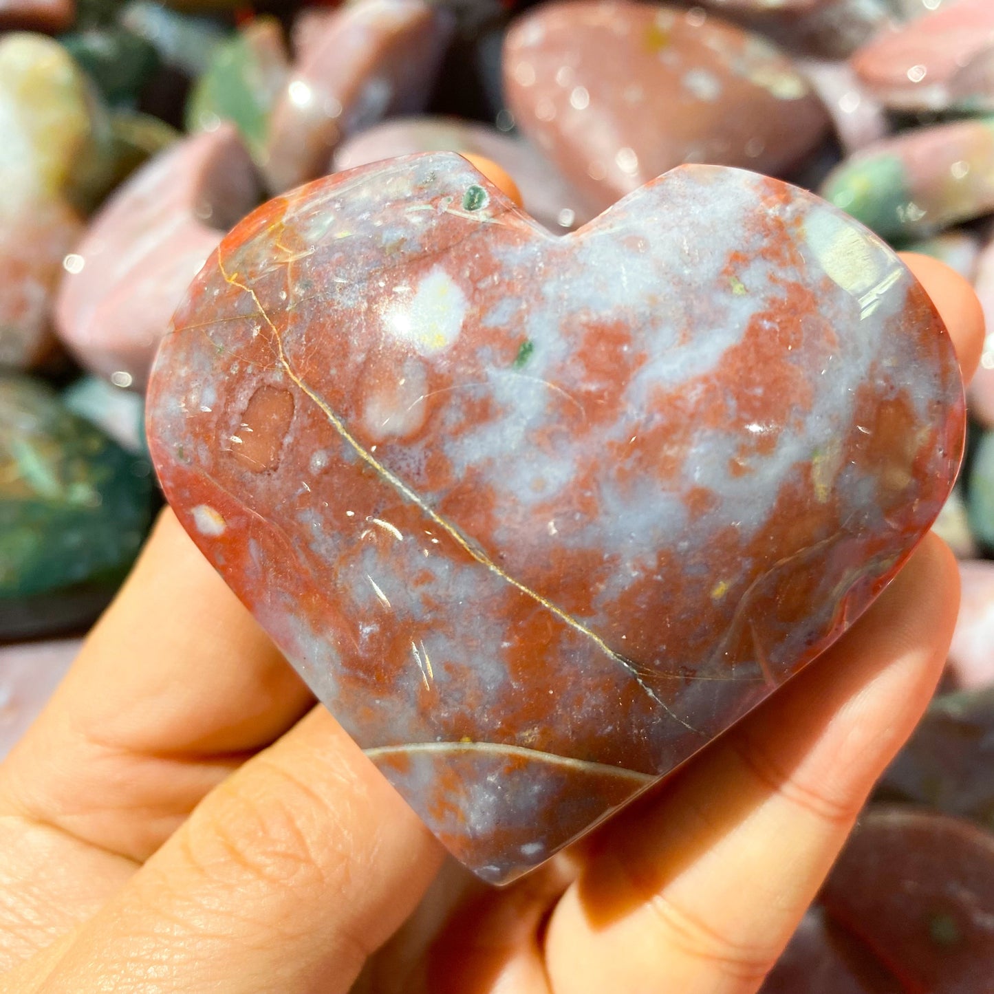 Piedra de palma de corazón de jaspe oceánico a granel