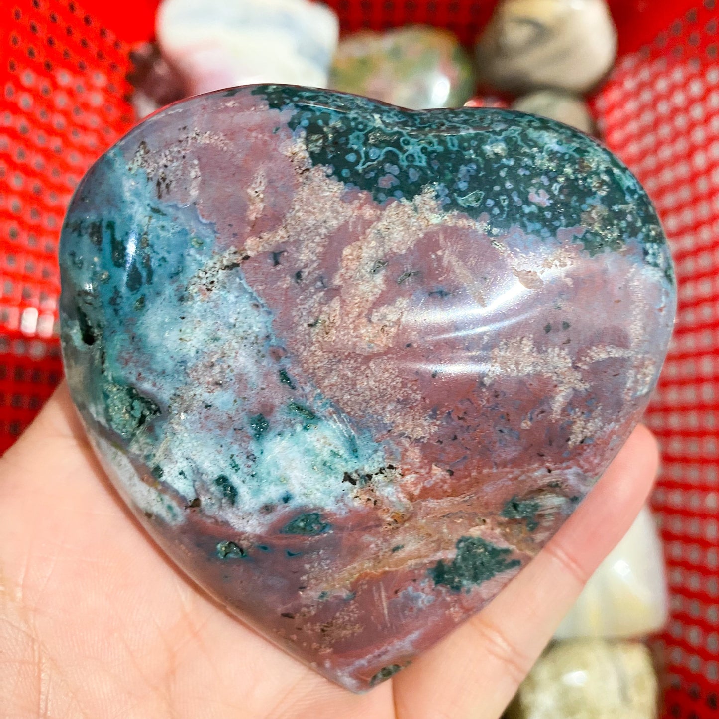 Piedra de palma de corazón de jaspe oceánico a granel