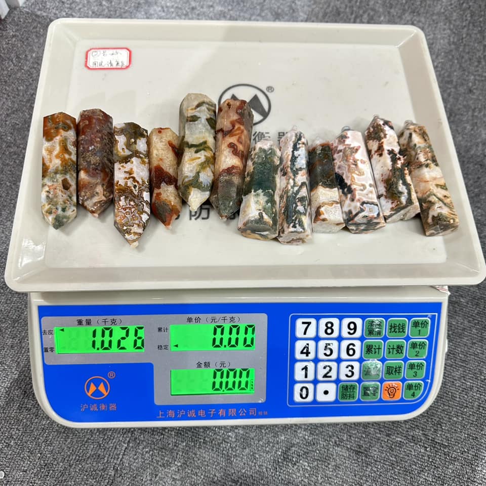 Rote Moosachatspitze in loser Schüttung