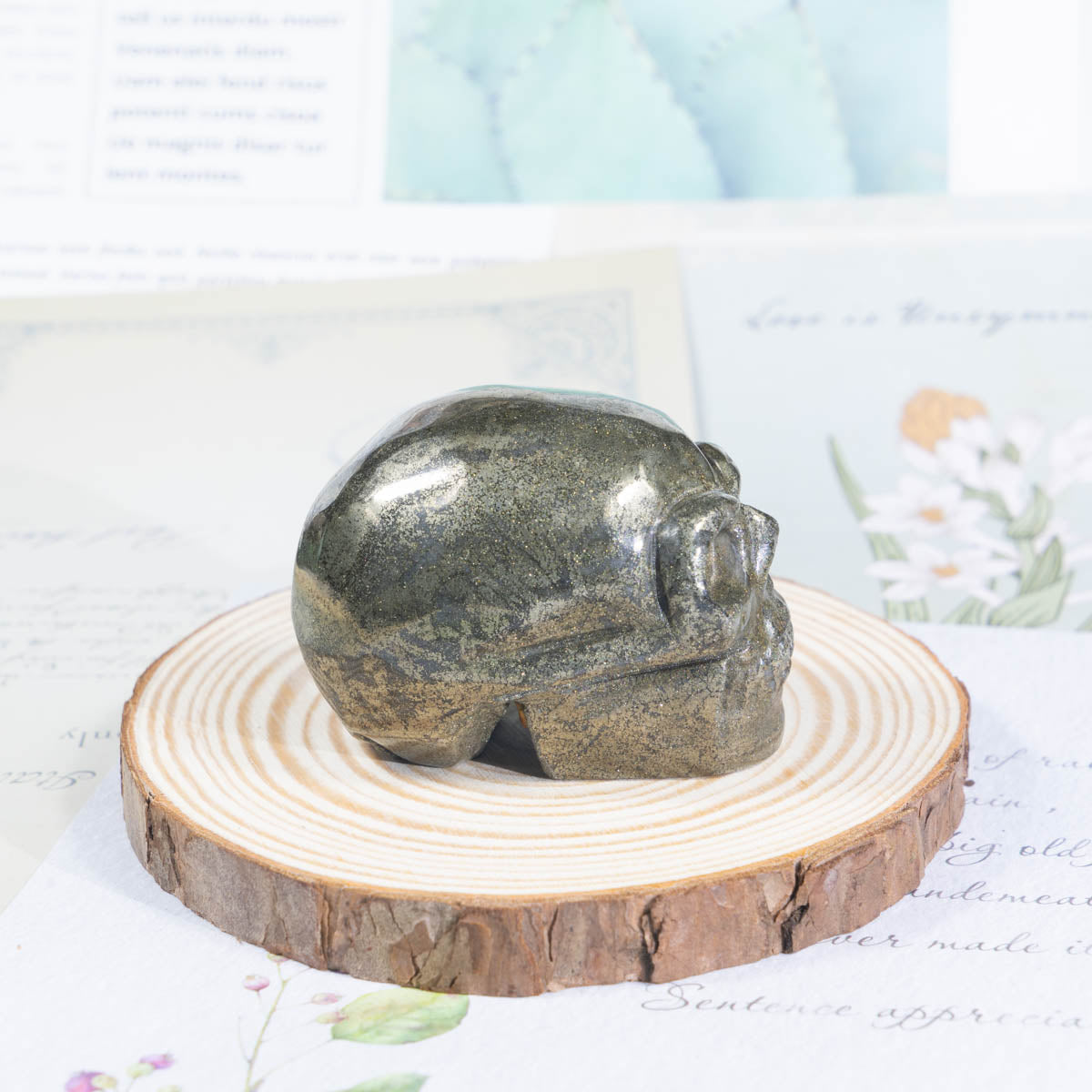 2-Zoll-Chalkopyrit-Schädel in loser Schüttung