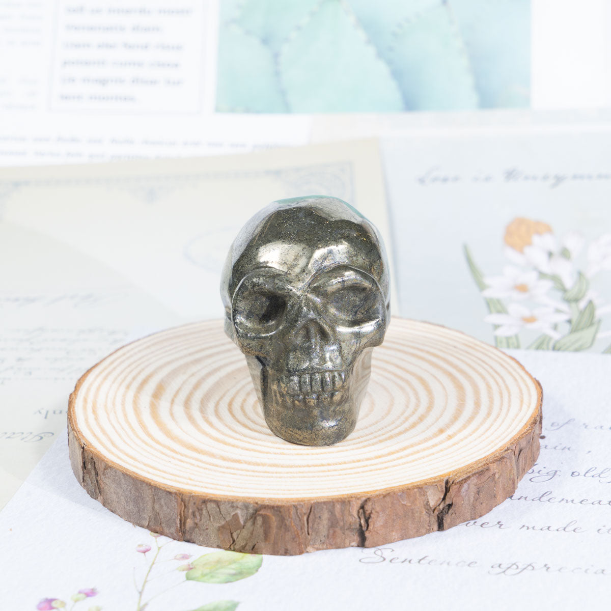 2-Zoll-Chalkopyrit-Schädel in loser Schüttung