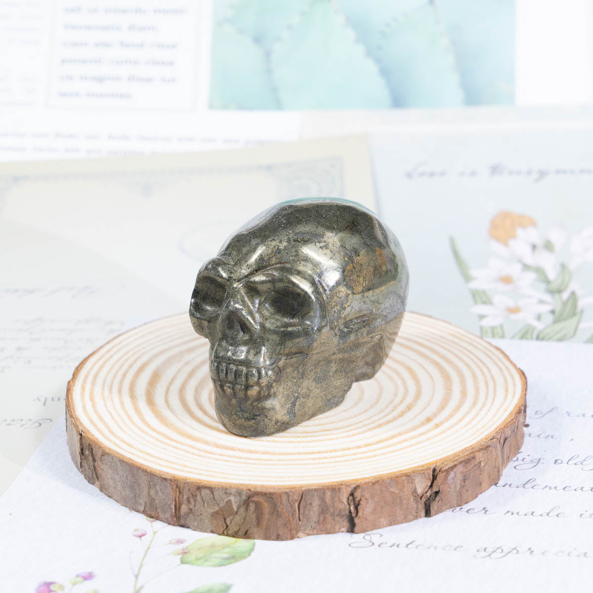 2-Zoll-Chalkopyrit-Schädel in loser Schüttung