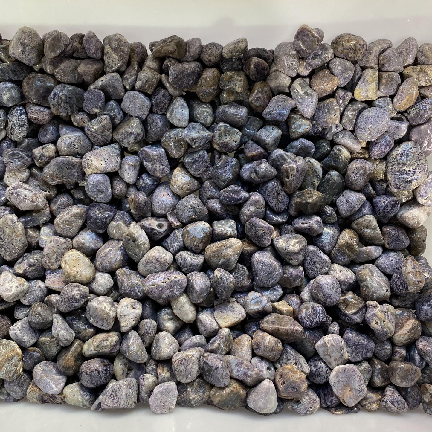 2–3 cm große Sphalerit-Schottersteine ​​in großen Mengen