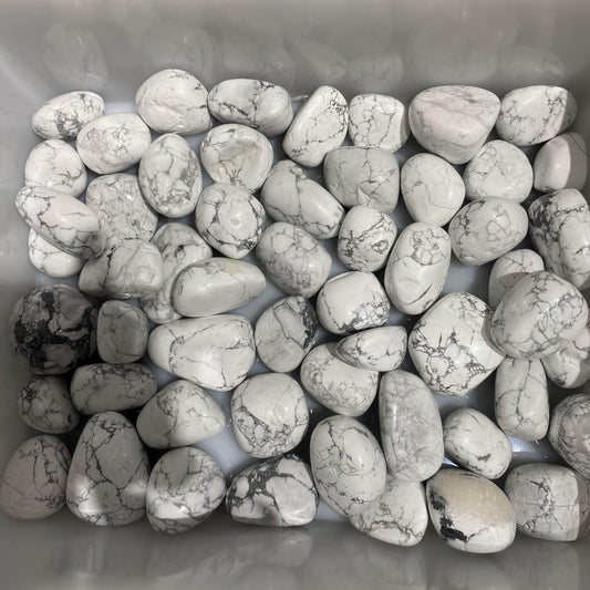 Piedras rodadas howlita a granel