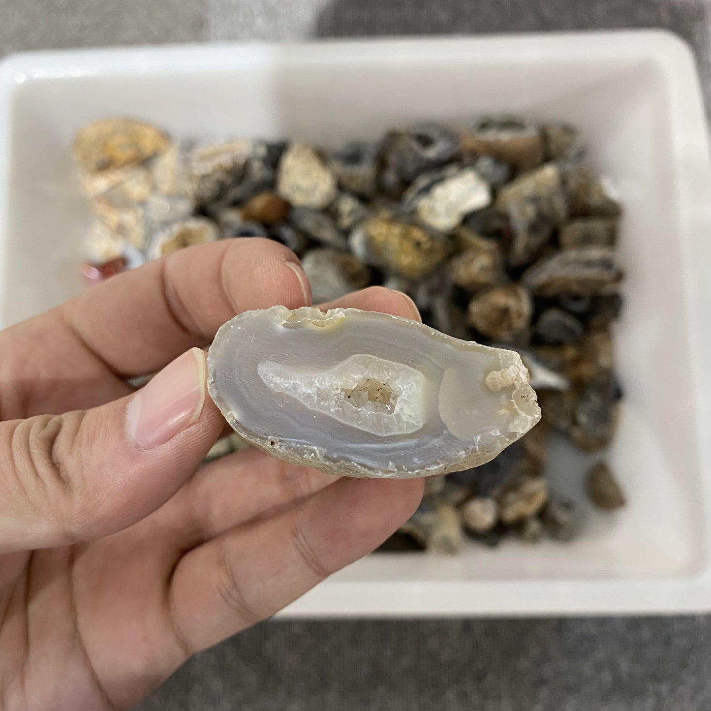 Achat-Geode in großen Mengen