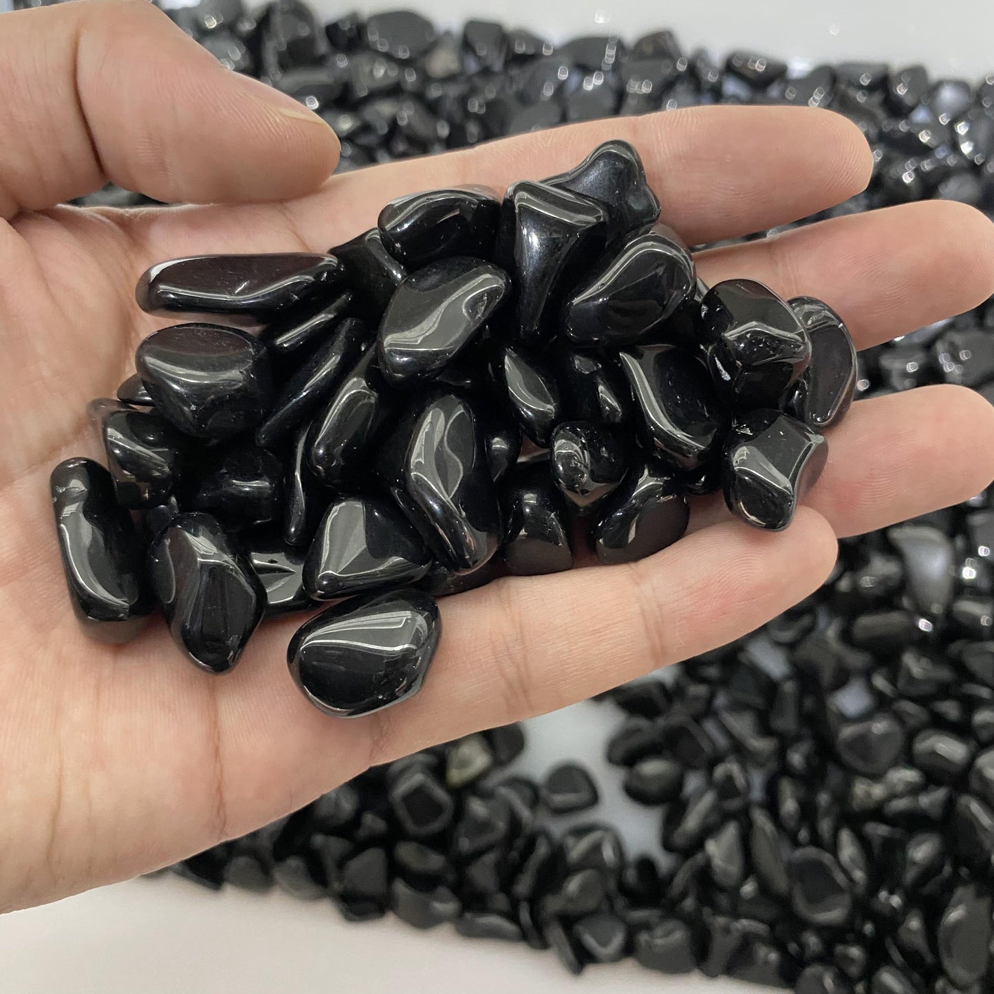 Piedras trituradas de obsidiana negra de 1,5 a 2,5 cm a granel