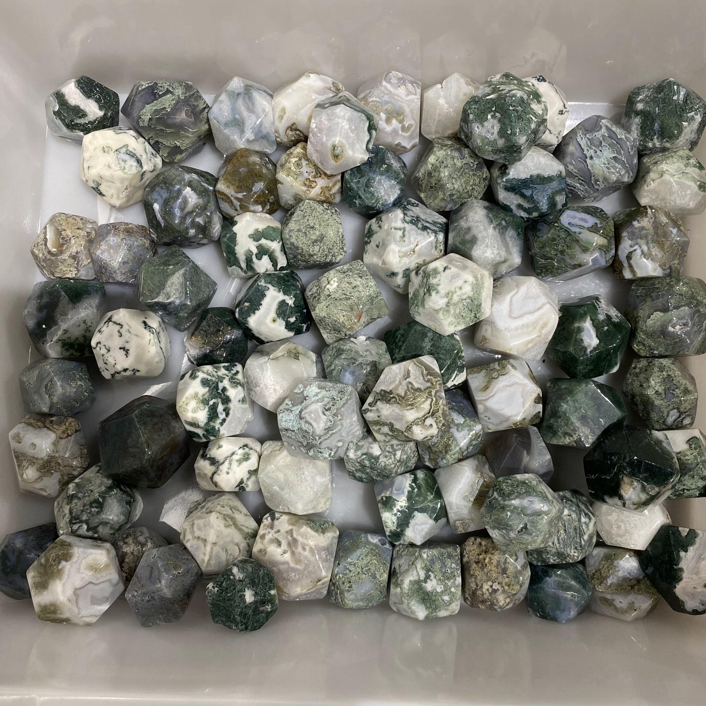 Piedras rodadas poliedro de ágata musgosa a granel