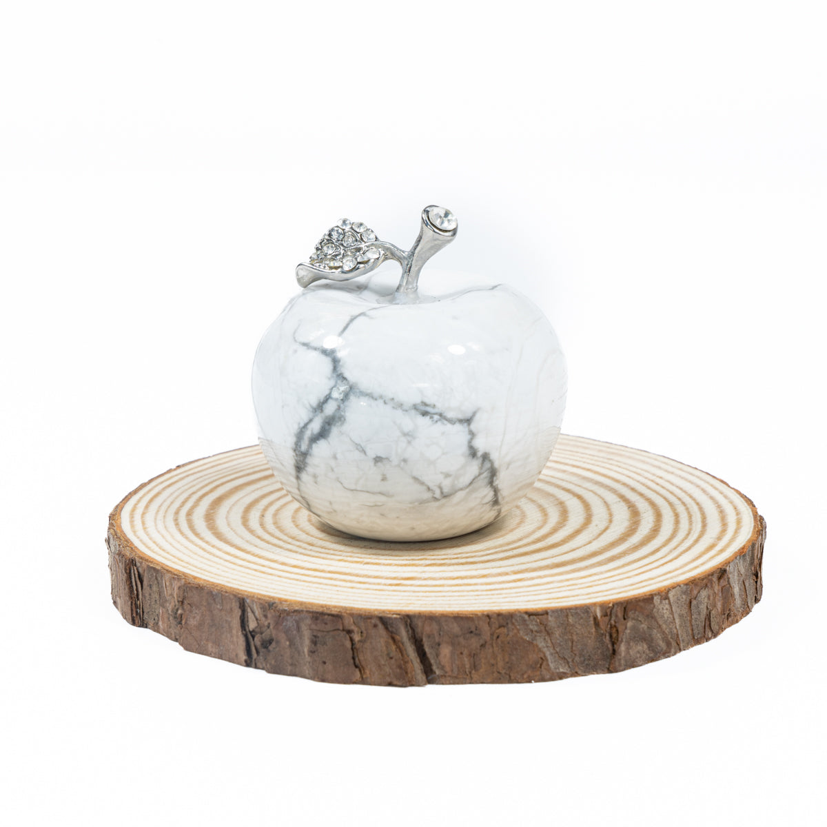 4 cm großer Howlith-Apfel in loser Schüttung