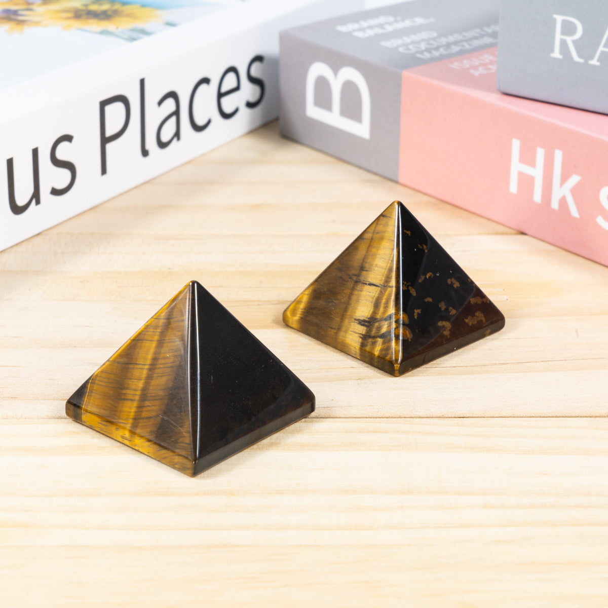 Pirámide de piedra de ojo de tigre de 3 cm a granel