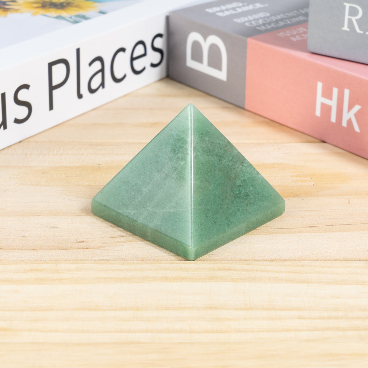 Pirámide de aventurina verde de 4 cm a granel