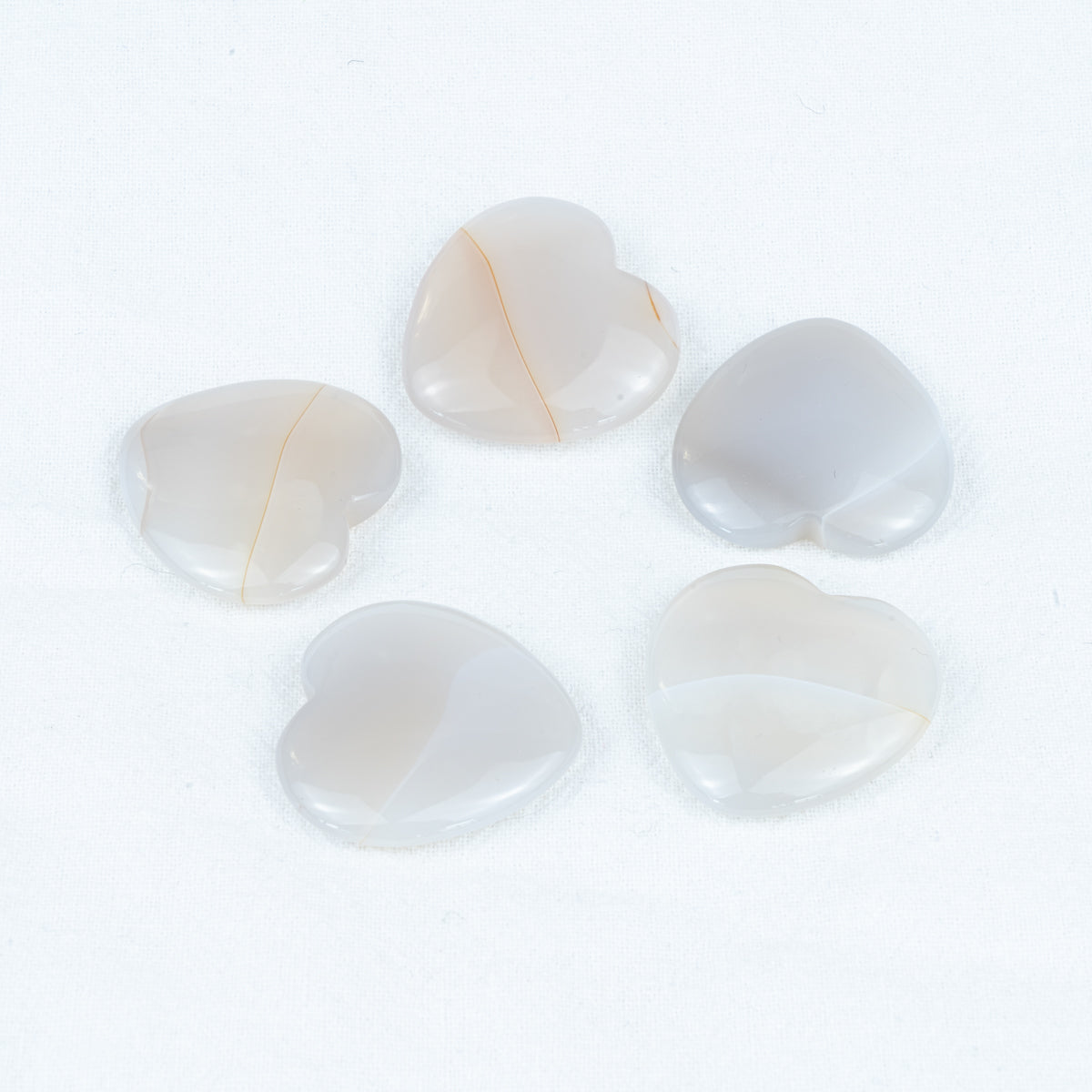 3 cm große graue Achat-Herzflocke in loser Schüttung