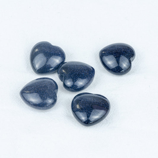 3 cm großes Herz aus blauem Sandstein in loser Schüttung