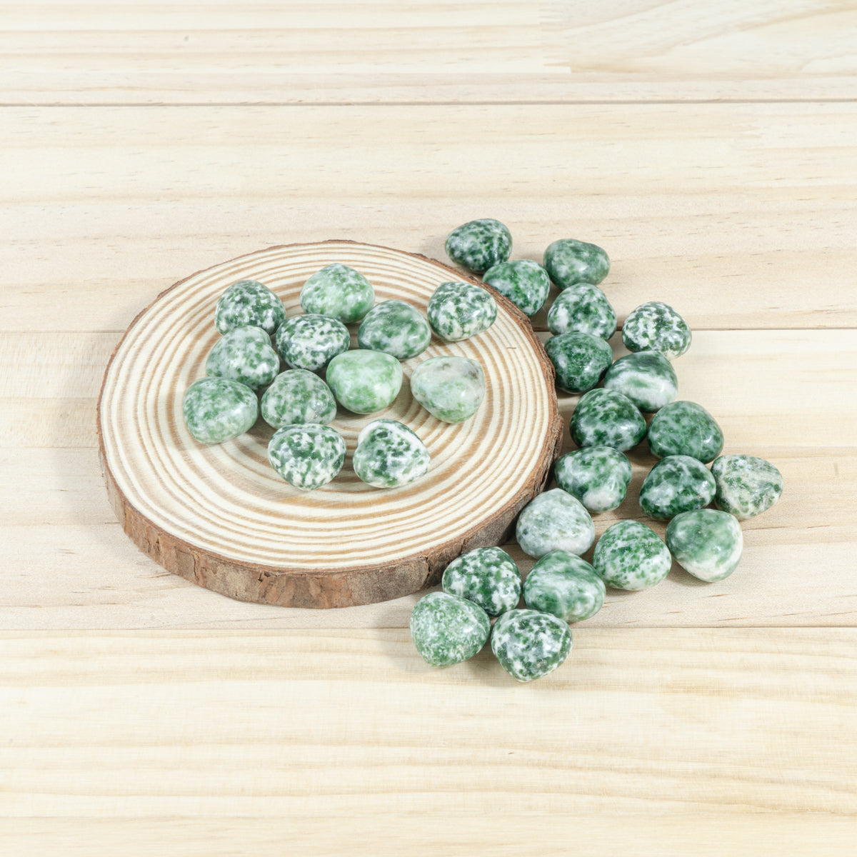 Mini-Hydrogrossular-Herz in Großpackung