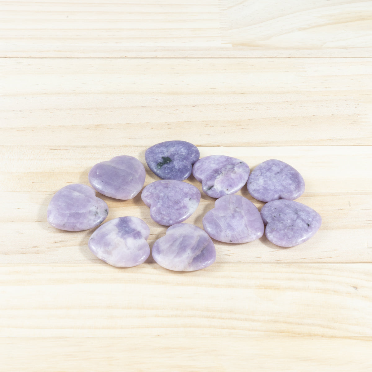 Escamas de corazón de lepidolita de 3 cm a granel