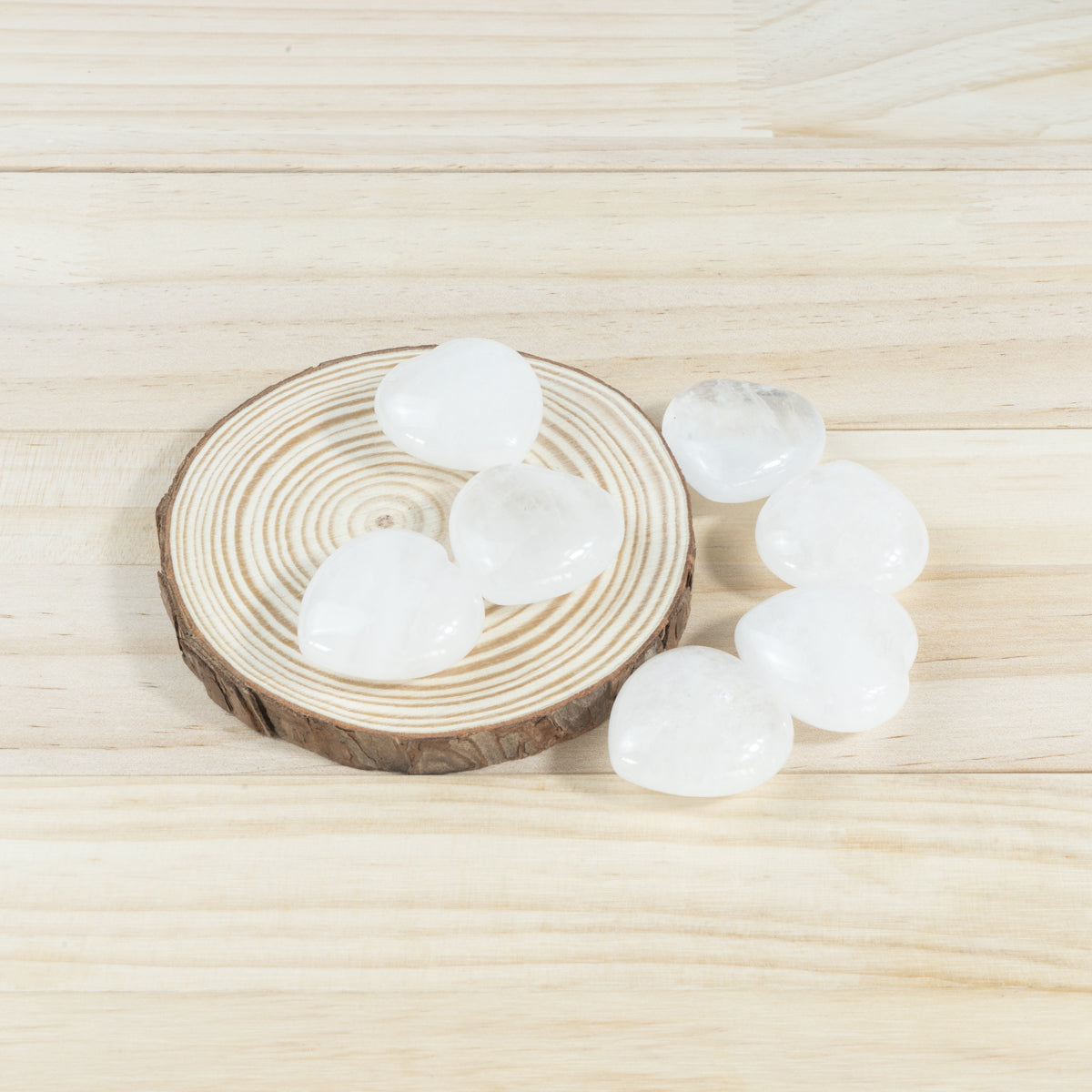 3cm Clear Quartz Heart In Bulk