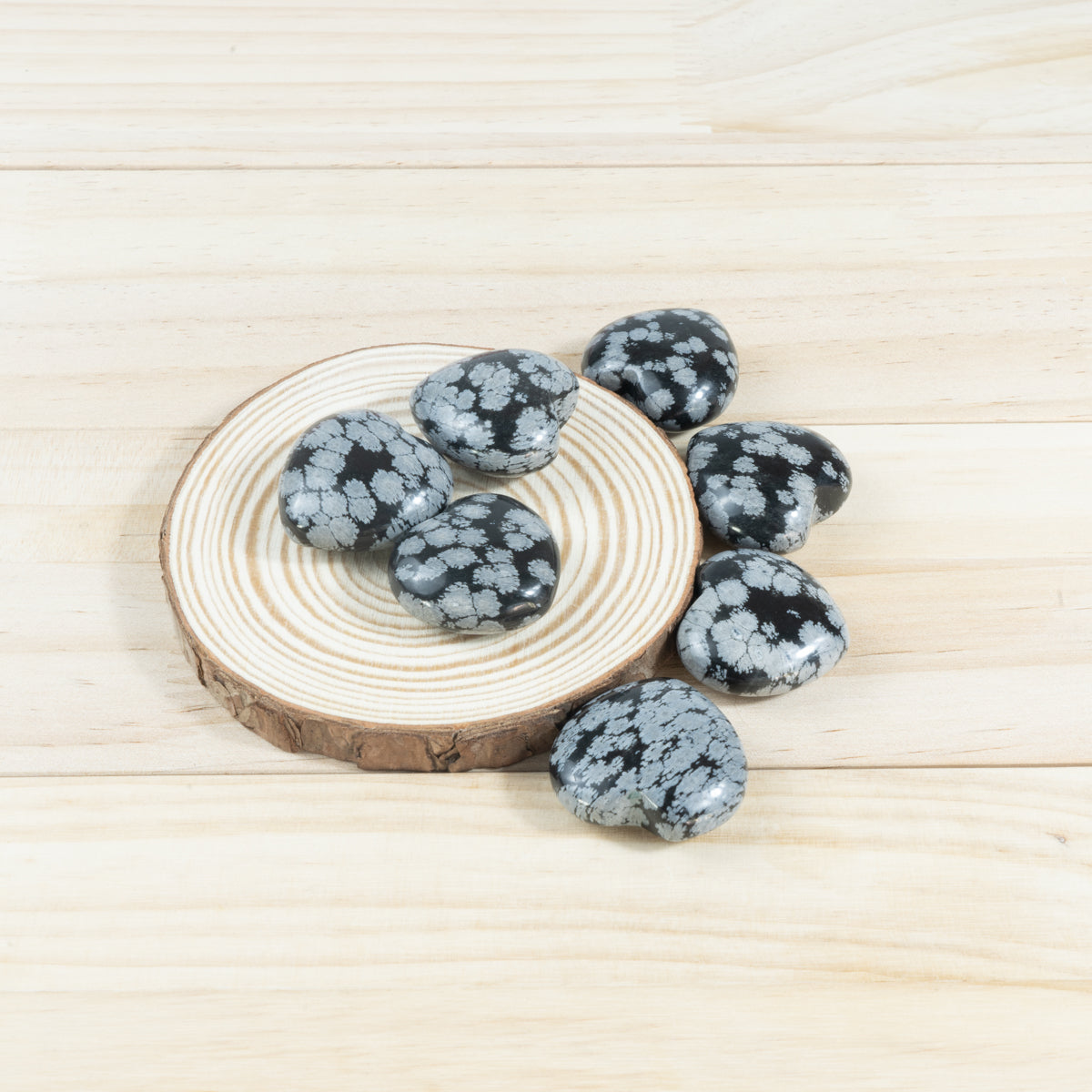 3 cm großes Schneeflocken-Obsidian-Herz in loser Schüttung