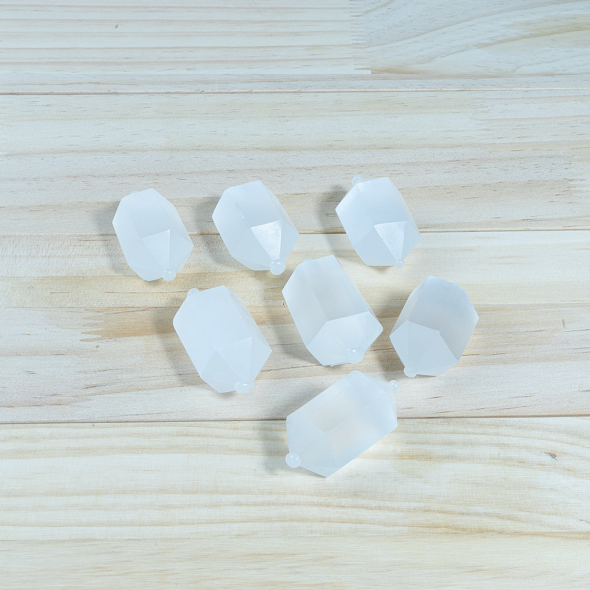 Pequeña punta doble de selenita de 4,5 cm a granel