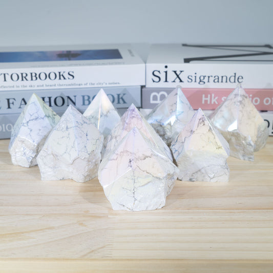 Aura Howlite Rohsteinspitze in loser Schüttung