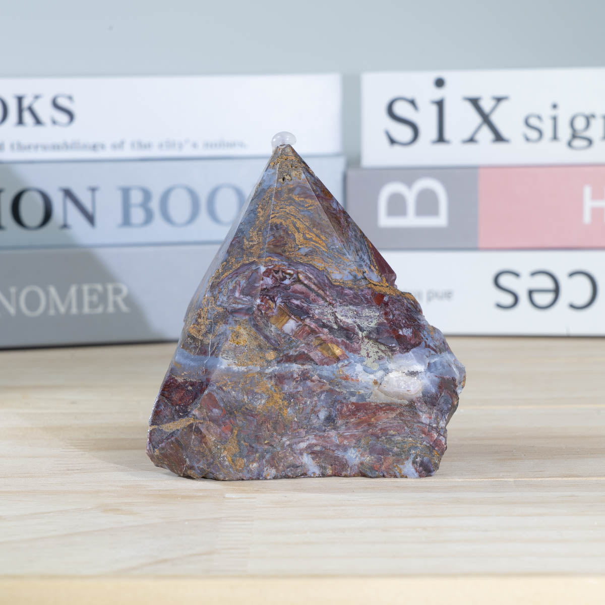 Pietersit-Rohsteinspitze in loser Schüttung