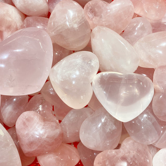 Rosenquarz-Herz-Palmenstein in loser Schüttung